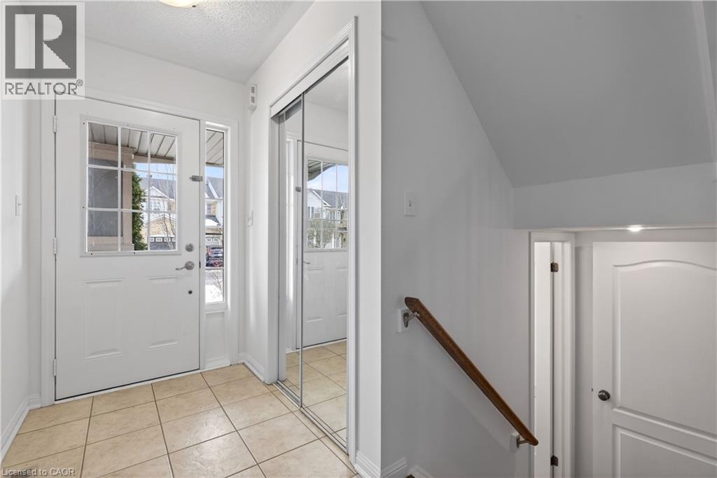 4063 DONNIC Drive - Photo 2 of 29, Burlington, Ontario