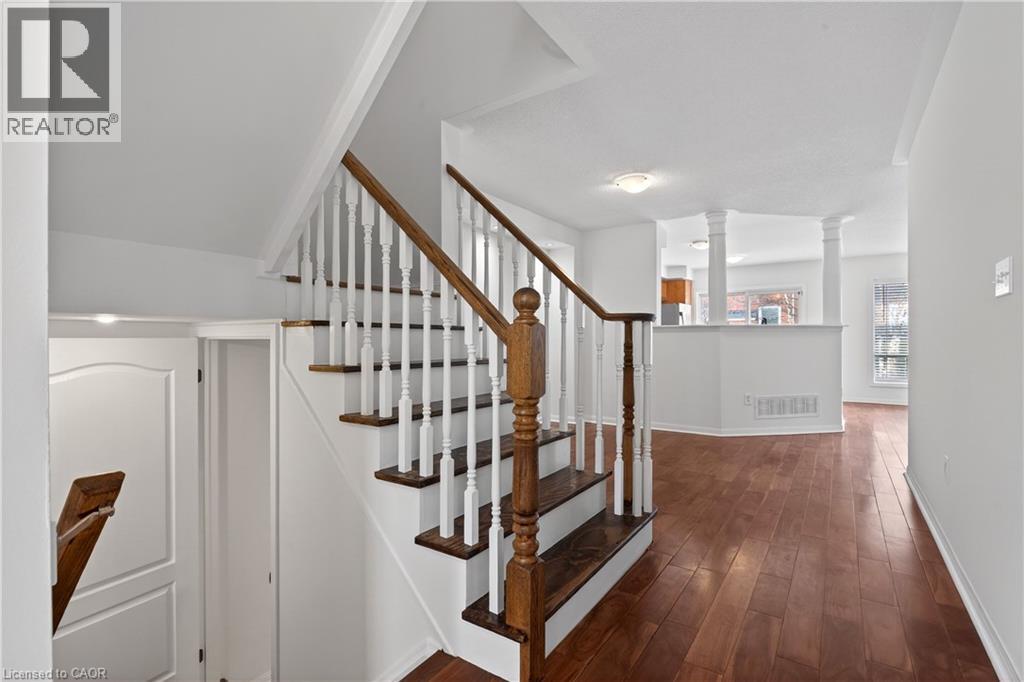 4063 DONNIC Drive - Photo 5 of 29, Burlington, Ontario