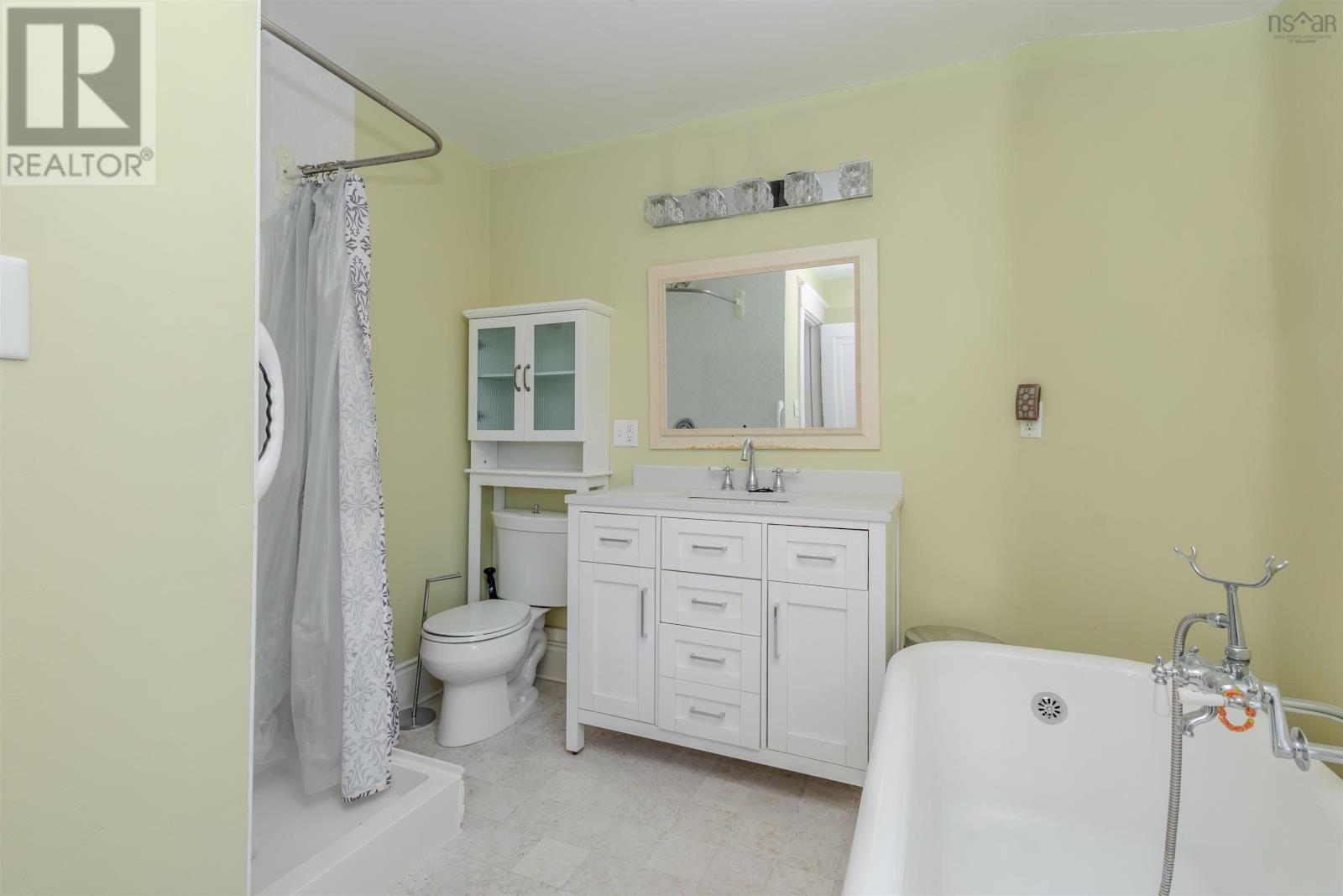 Property 31 of 34 of 194 Park Street