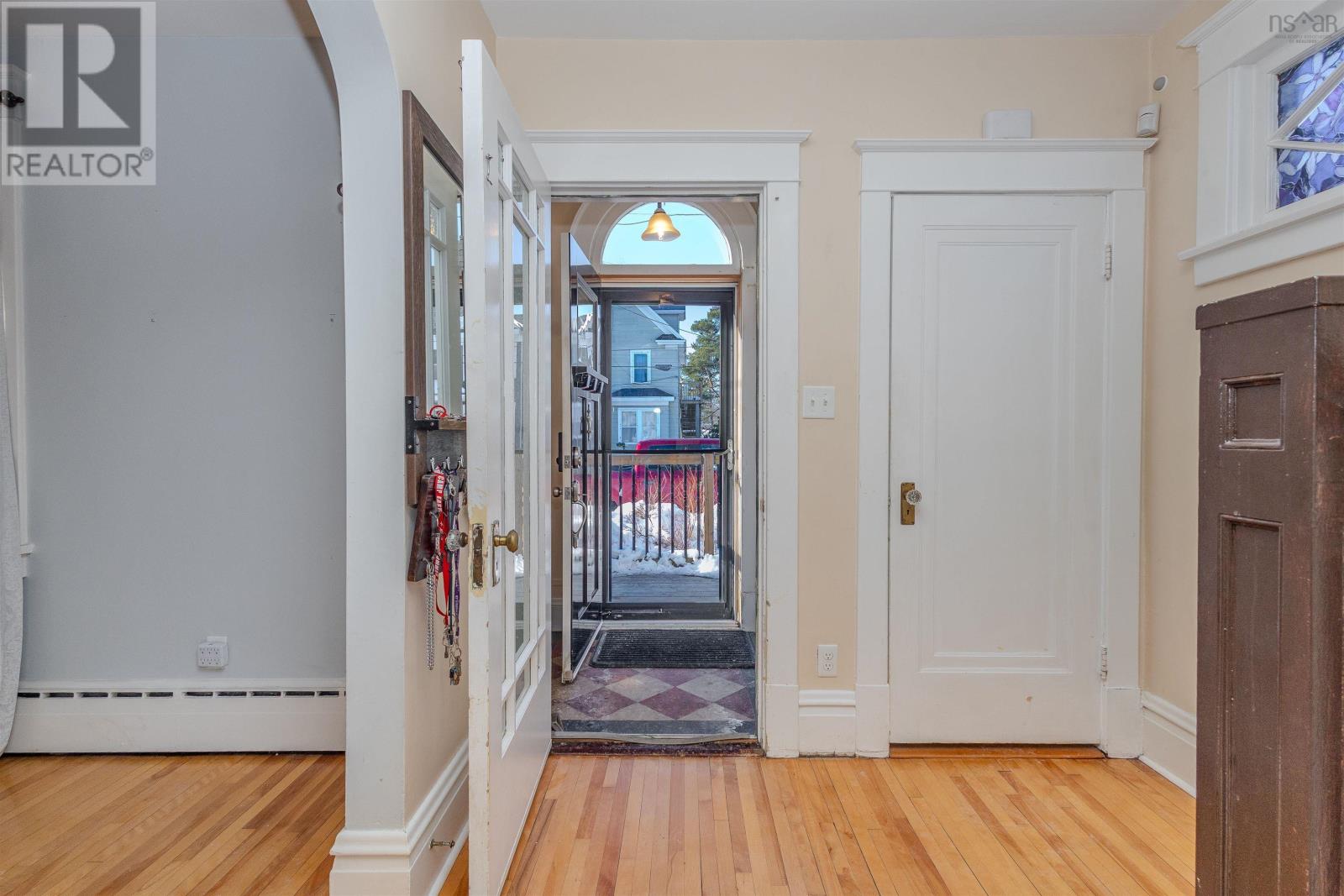 Property 8 of 34 of 194 Park Street