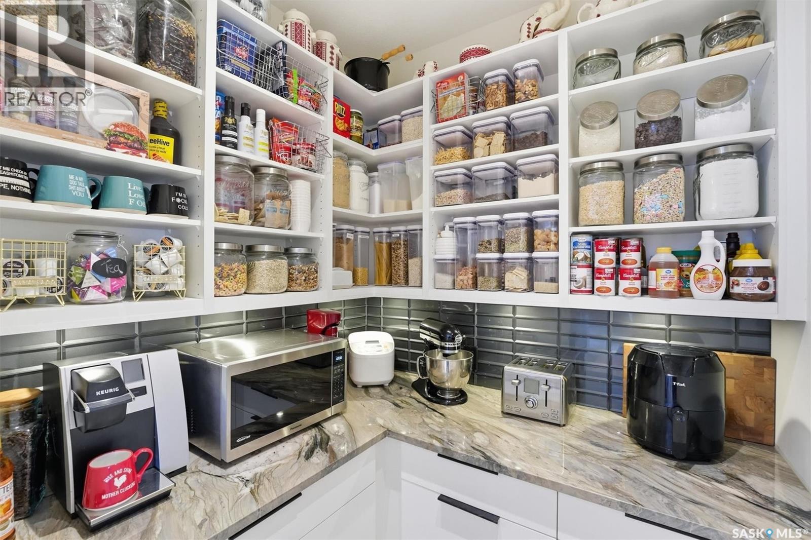 225 EDGEMONT CRESCENT - 15