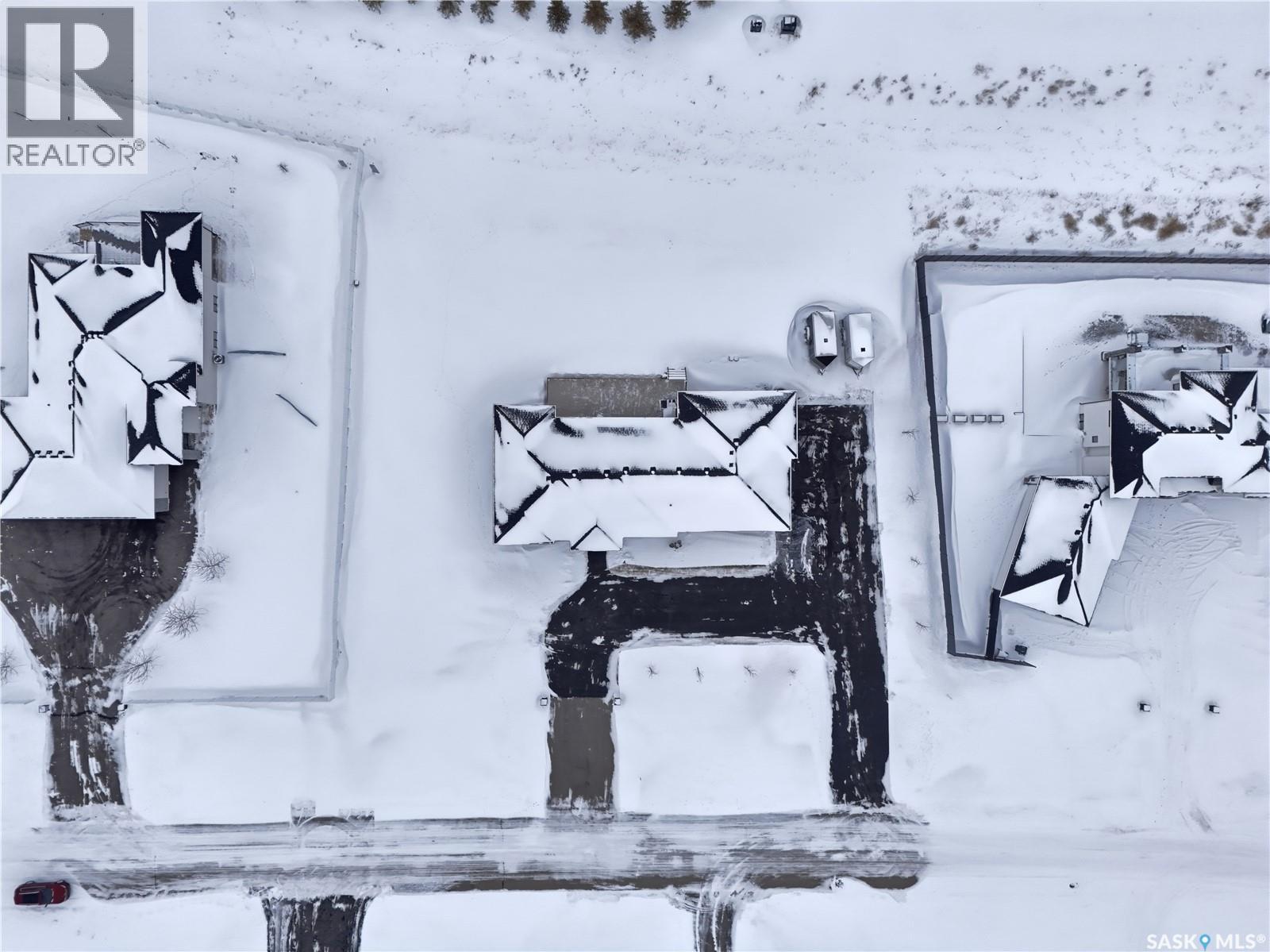 225 EDGEMONT CRESCENT - 49