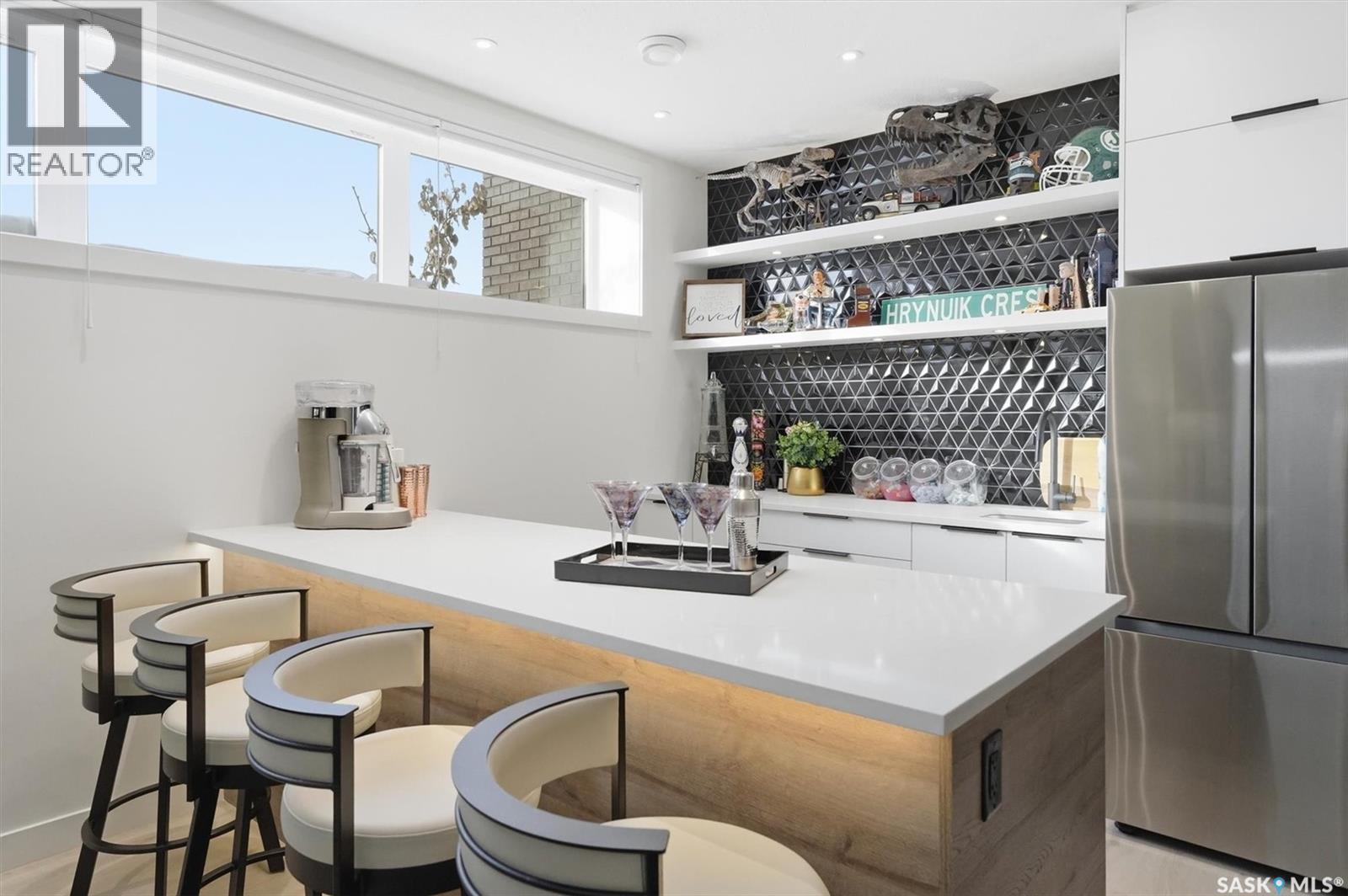 225 EDGEMONT CRESCENT - 39