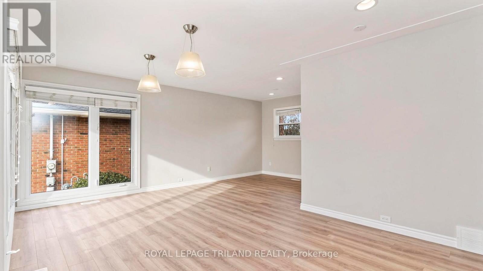 374 ELM STREET - Photo 5 of 33, St. Thomas, Ontario