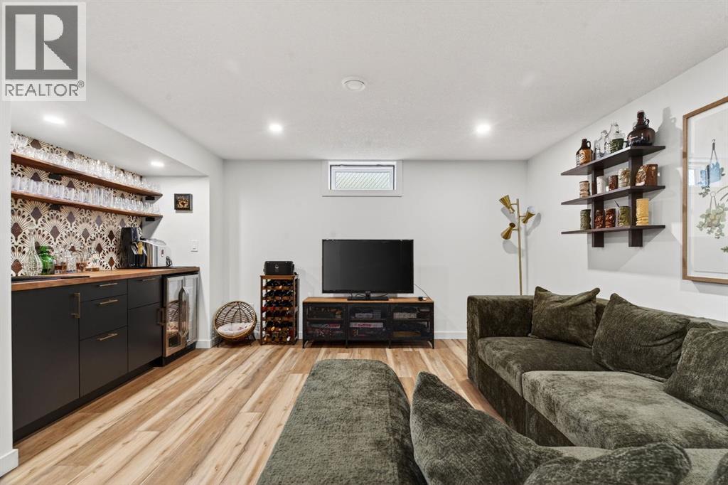 Single Family House Bungalow for Sale in  Mackid Crescent NE Mayland Heights Calgary 