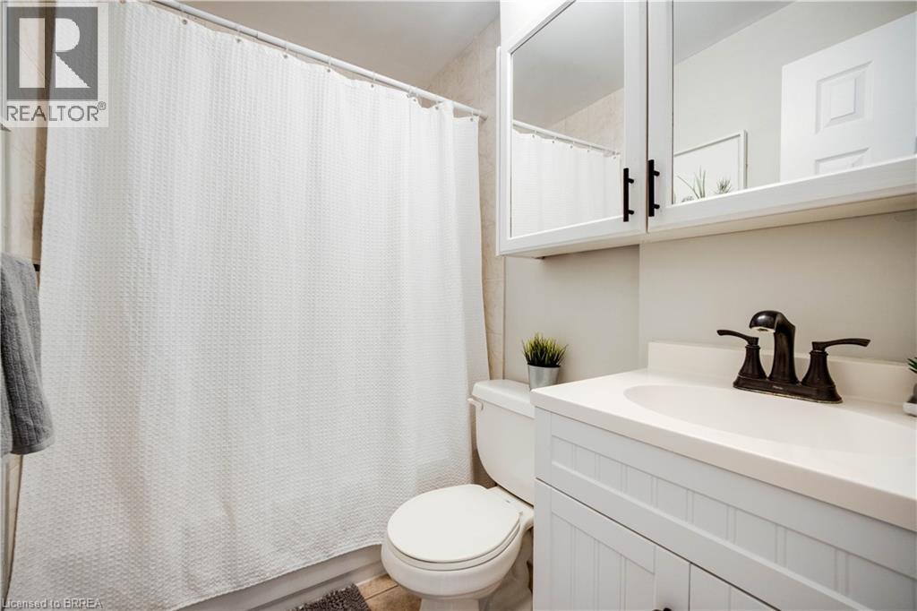 #304 793 COLBORNE Street E - 10