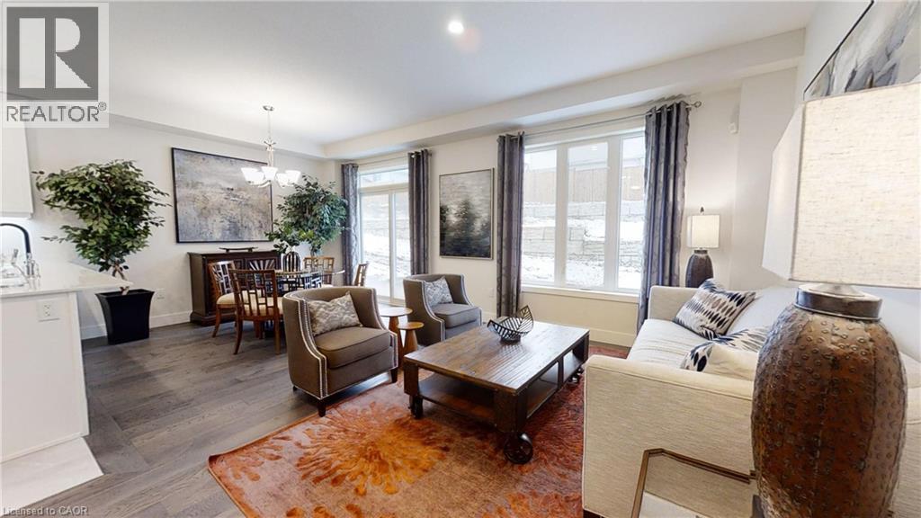 163 JULIE CRESCENT - 17