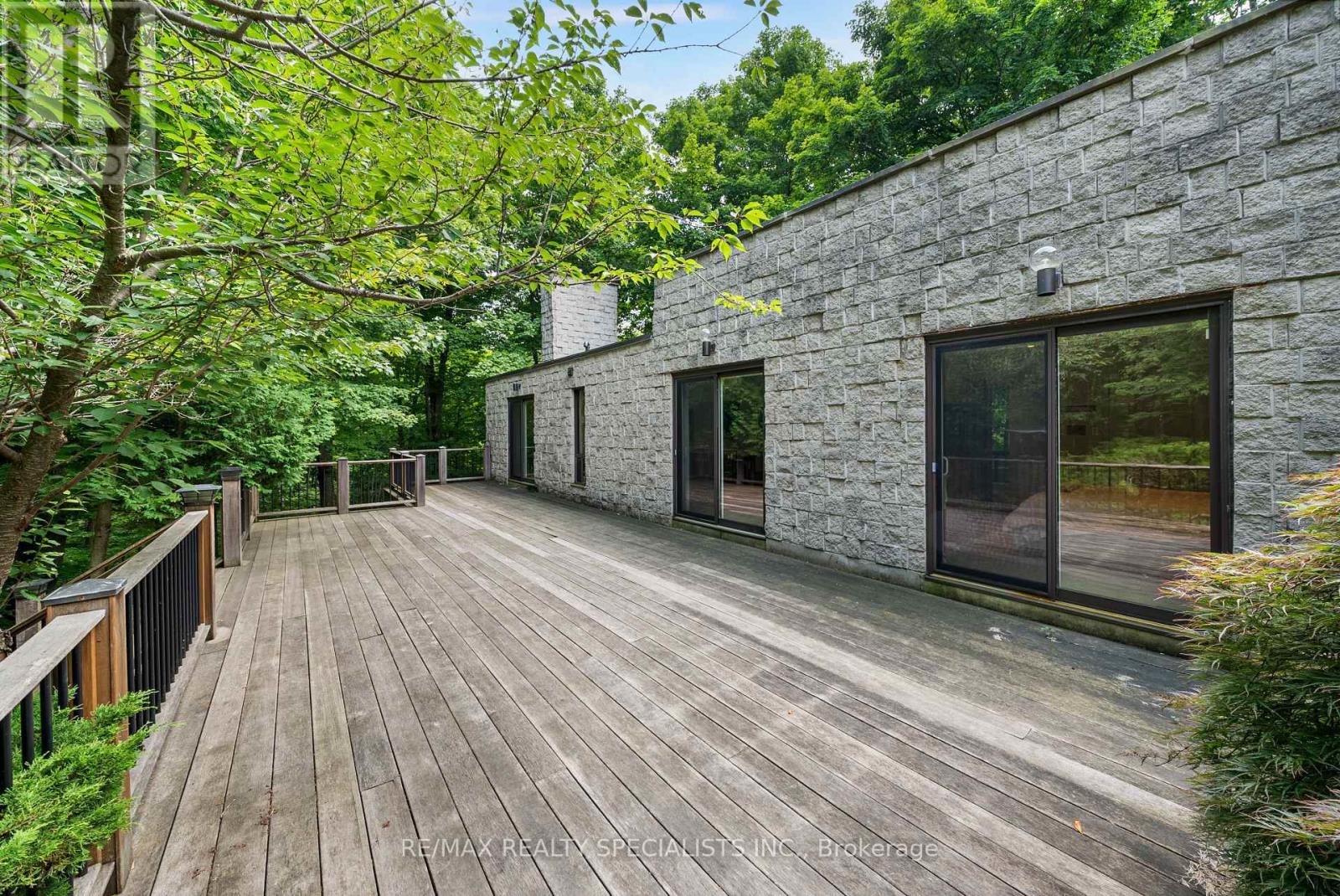 15139 ROCKSIDE ROAD