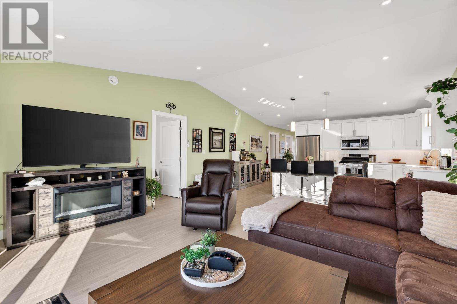 146 PUTTERS STREET - 18