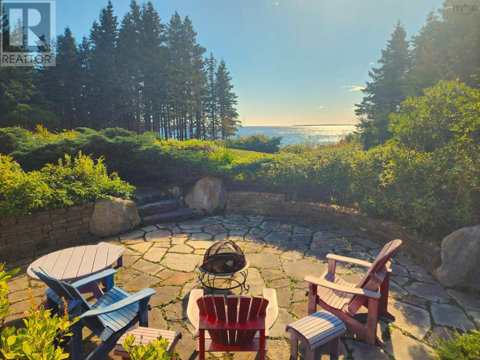 Property 8 of 50 of 20 Pierce Point Road