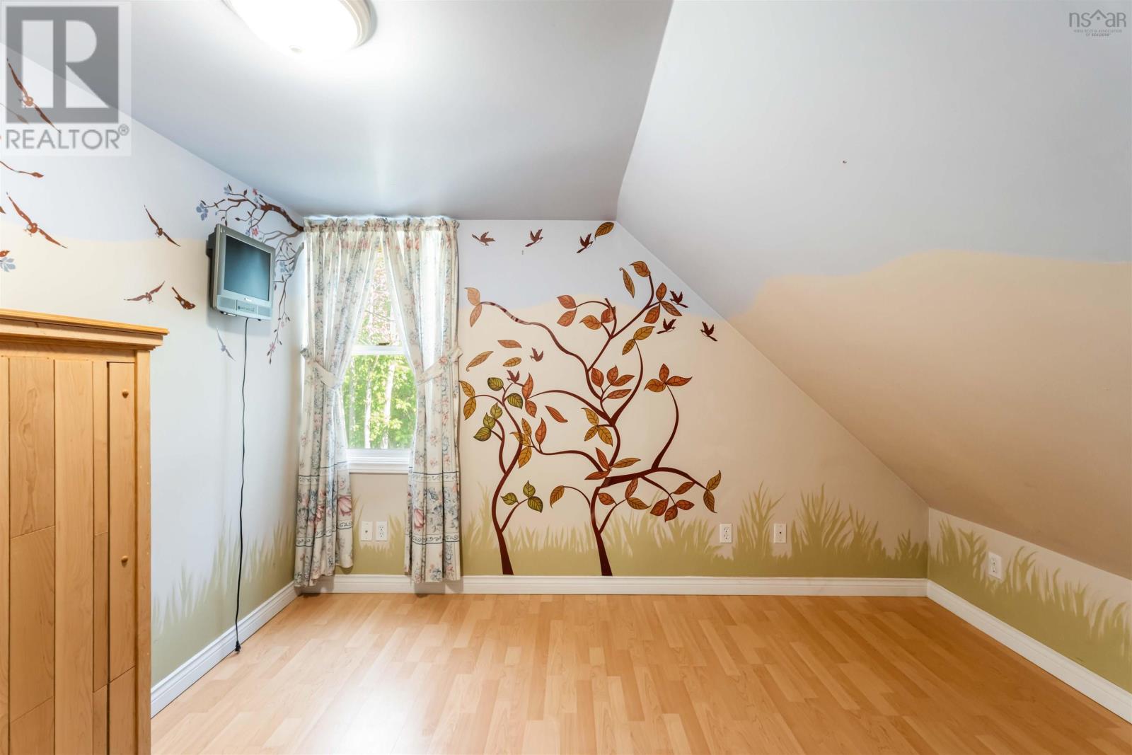 Property 34 of 51 of 483 Lighthouse Road