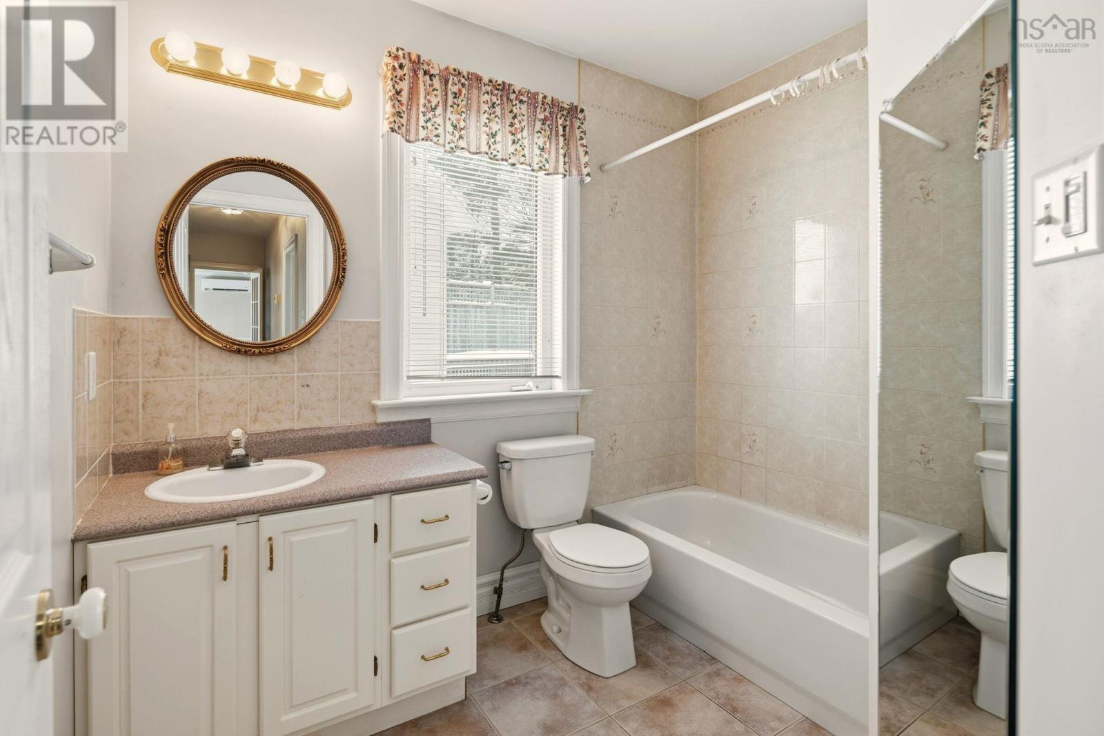 Property 16 of 31 of 1 Lanshaw Close