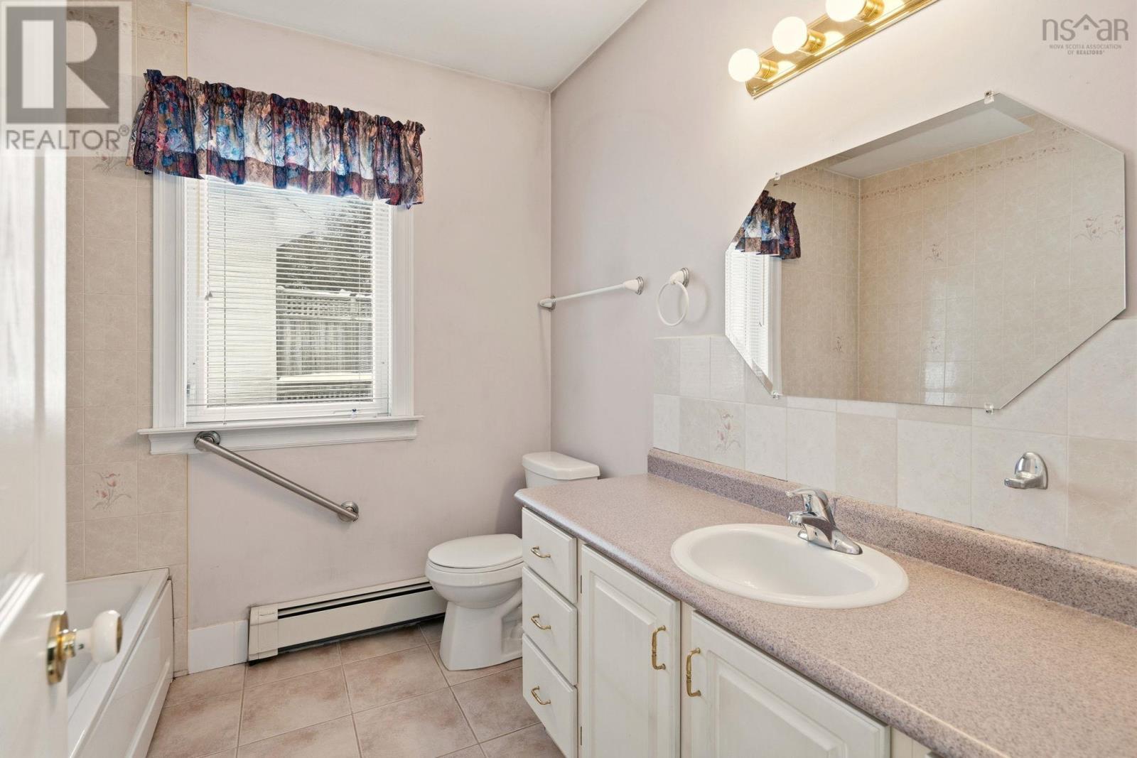 Property 20 of 31 of 1 Lanshaw Close