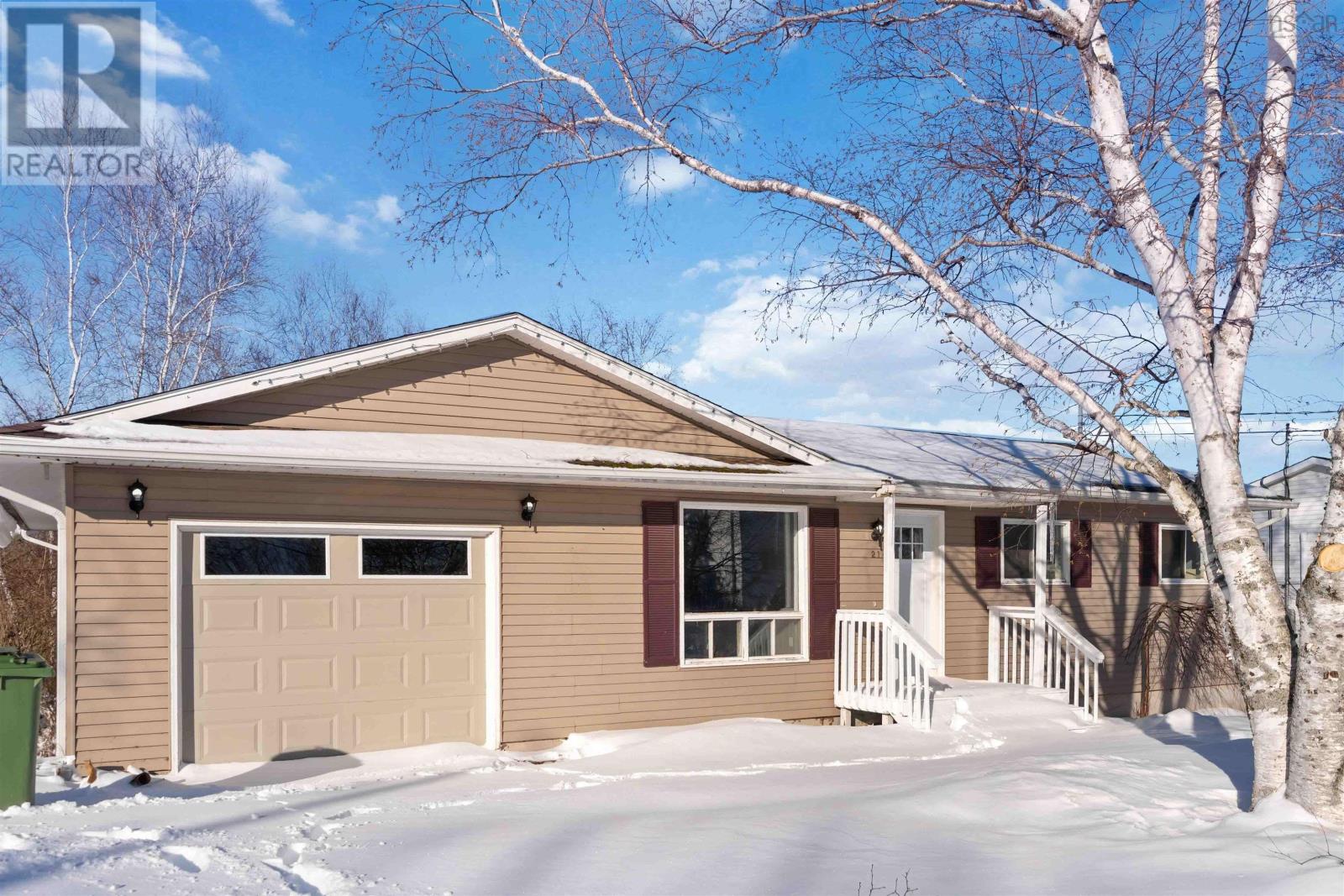 21 Sherry Avenue - Photo 3 of 50, Kentville, Nova Scotia