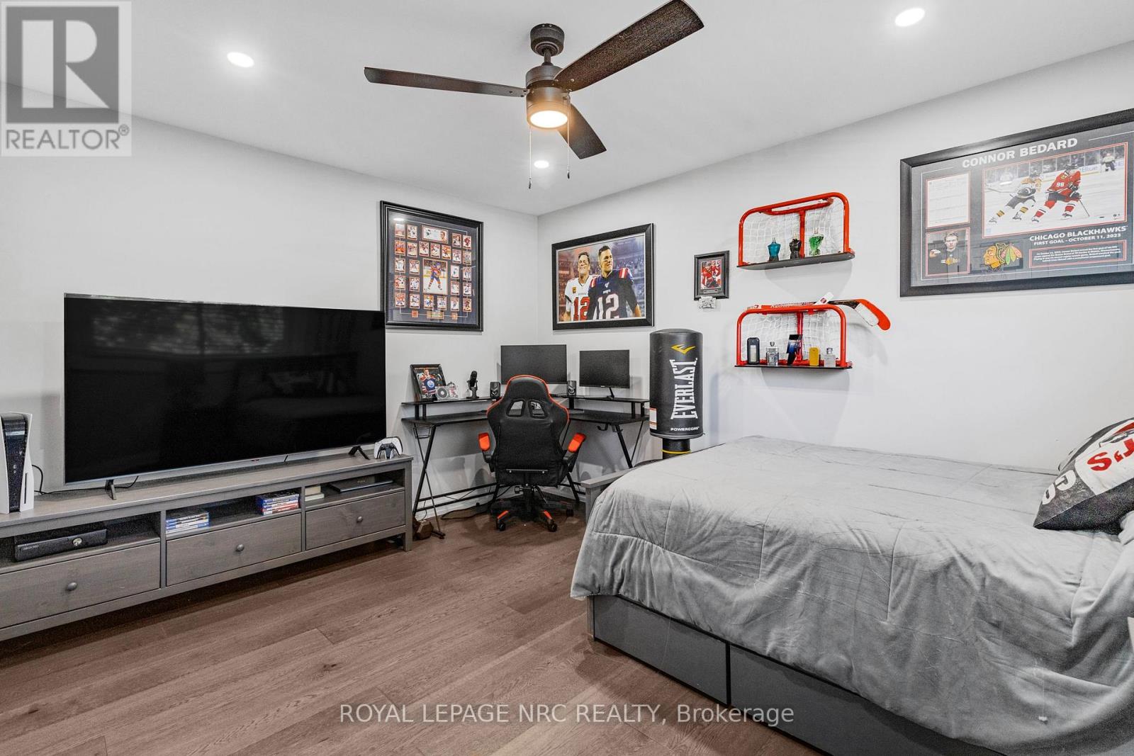 94 DORCHESTER DRIVE - 31