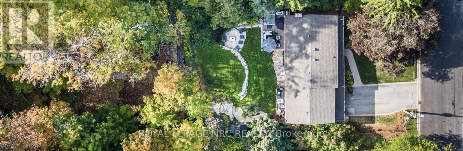 94 DORCHESTER DRIVE - 34
