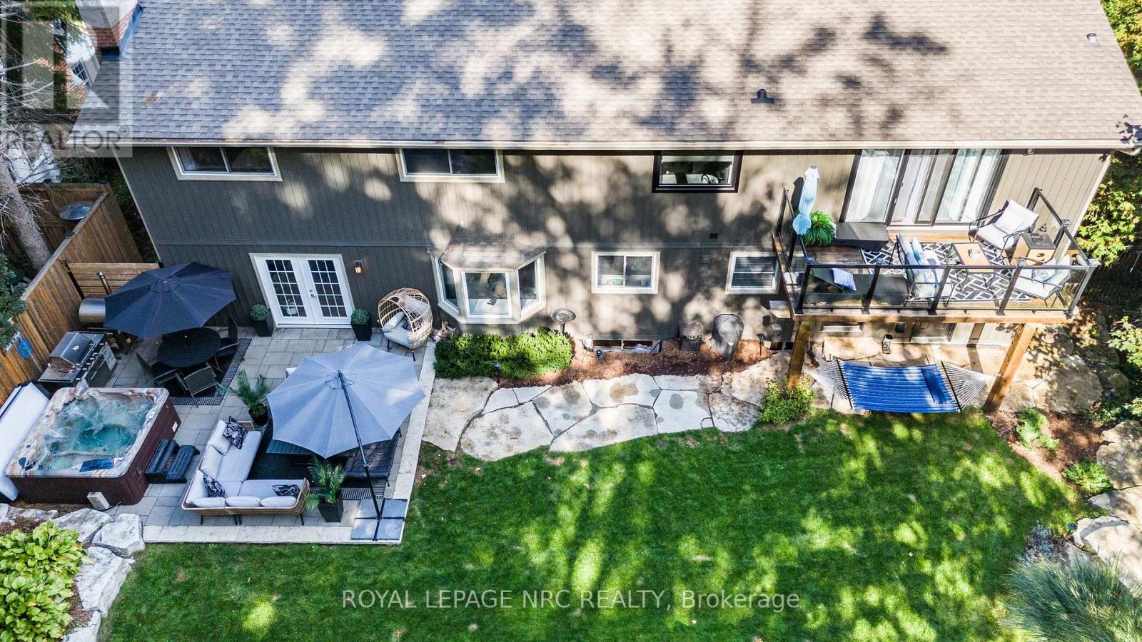 94 DORCHESTER DRIVE - 35