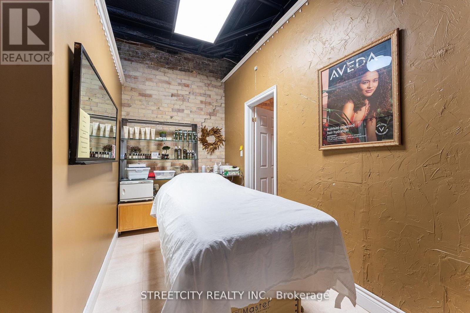 Retail for Sale in  MAIN STREET North Middlesex (Parkhill) 