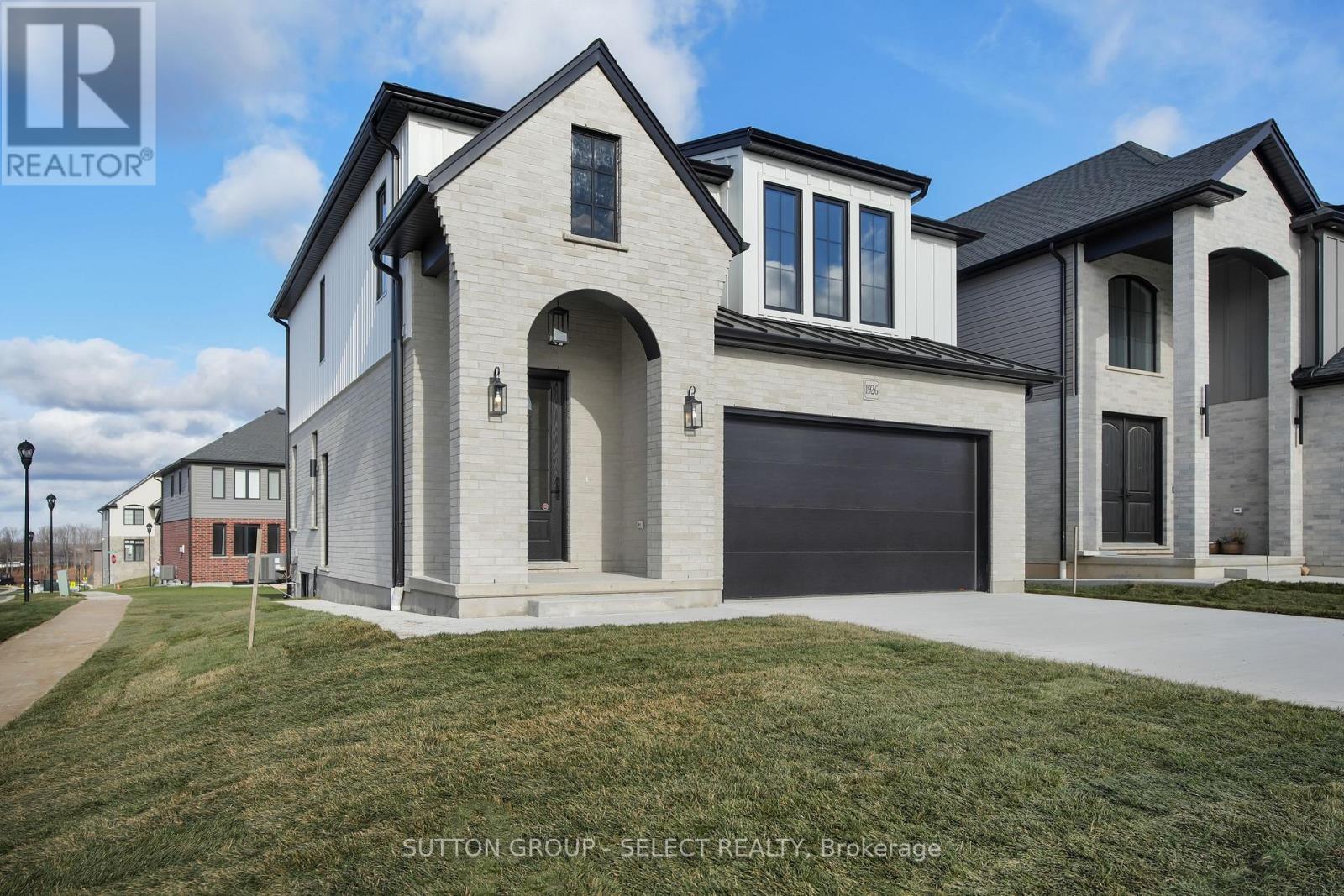 16 PURPLE BEECH STREET - Photo 4 of 34, Thames Centre (Thorndale), Ontario