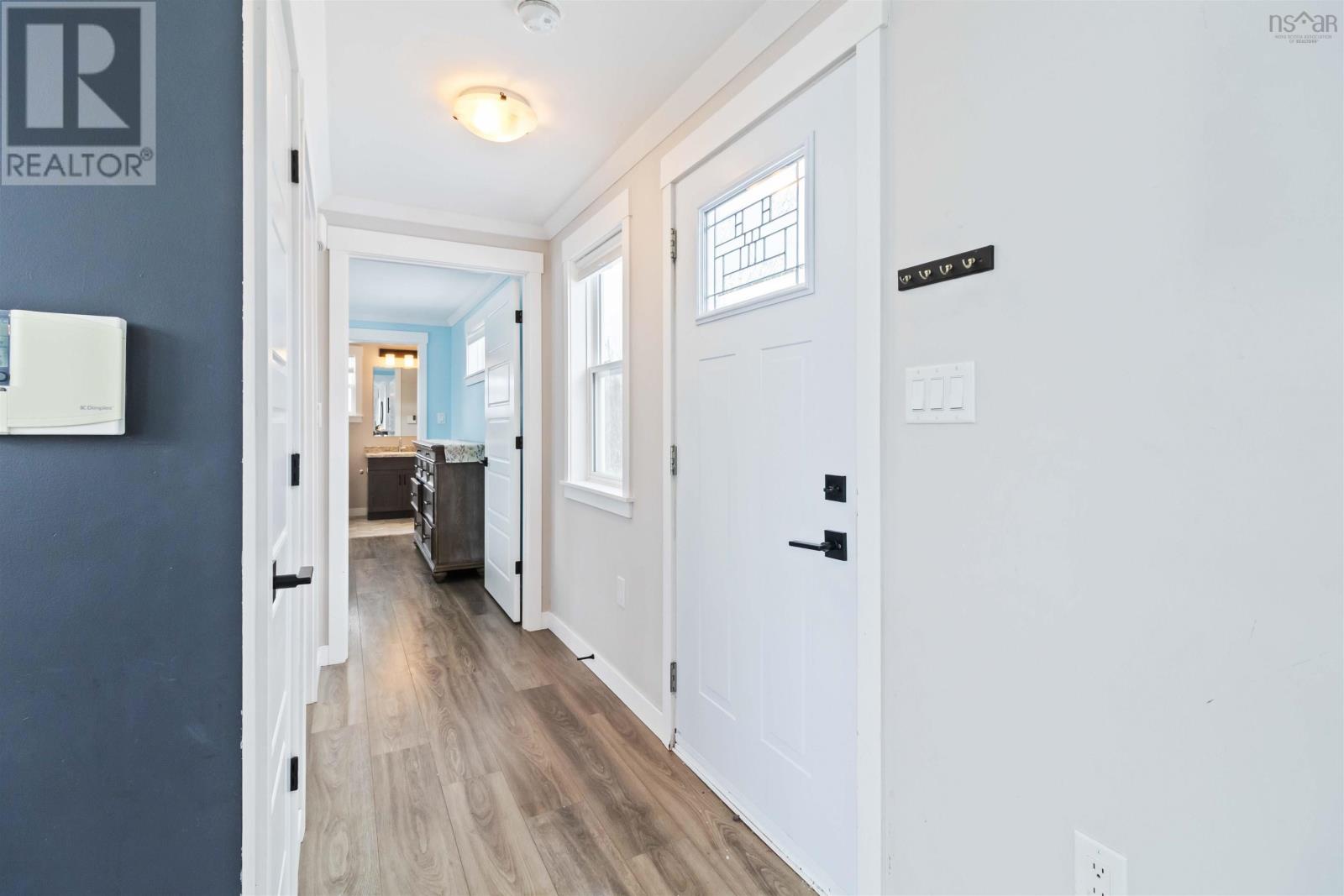 Property 24 of 38 of 33 Jet Court