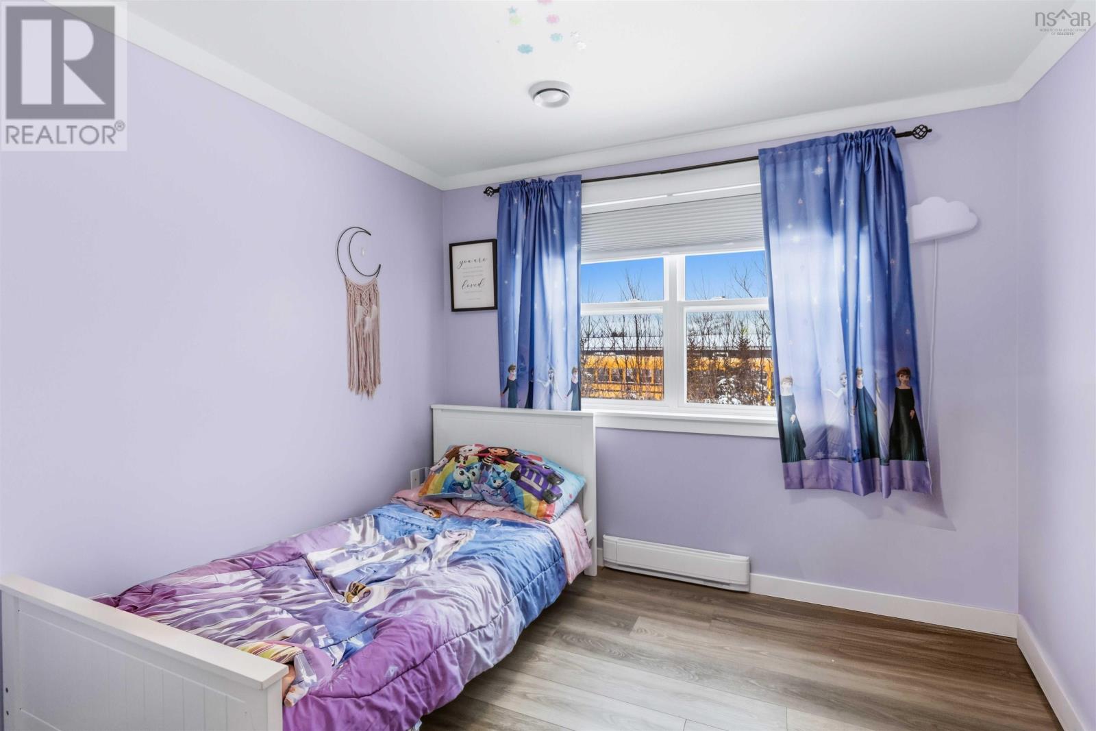 Property 27 of 38 of 33 Jet Court