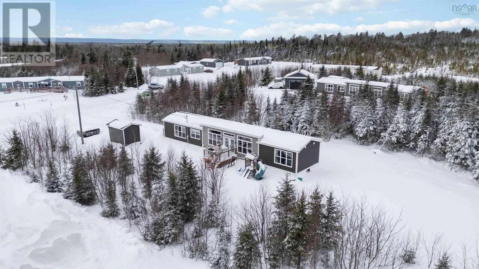 Property 37 of 38 of 33 Jet Court