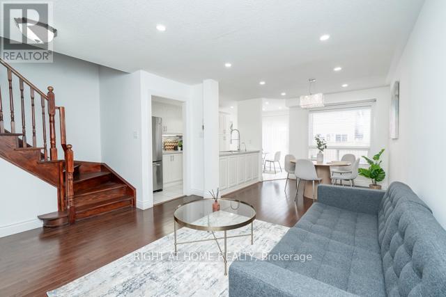 7438 MAGISTRATE TERRACE - Photo 3 of 41, Mississauga (Meadowvale Village), Ontario