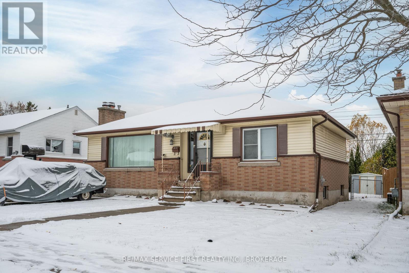 28 BRANT AVENUE - Main photo, Kingston (East of Sir John A. Blvd), Ontario