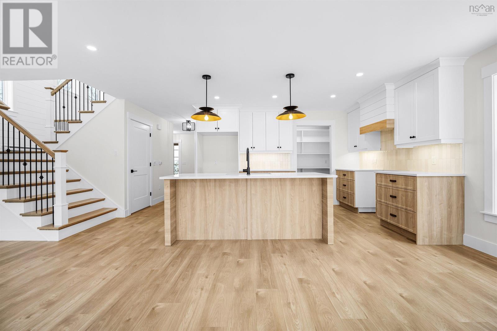 Property 7 of 49 of 166 Quail Ridge