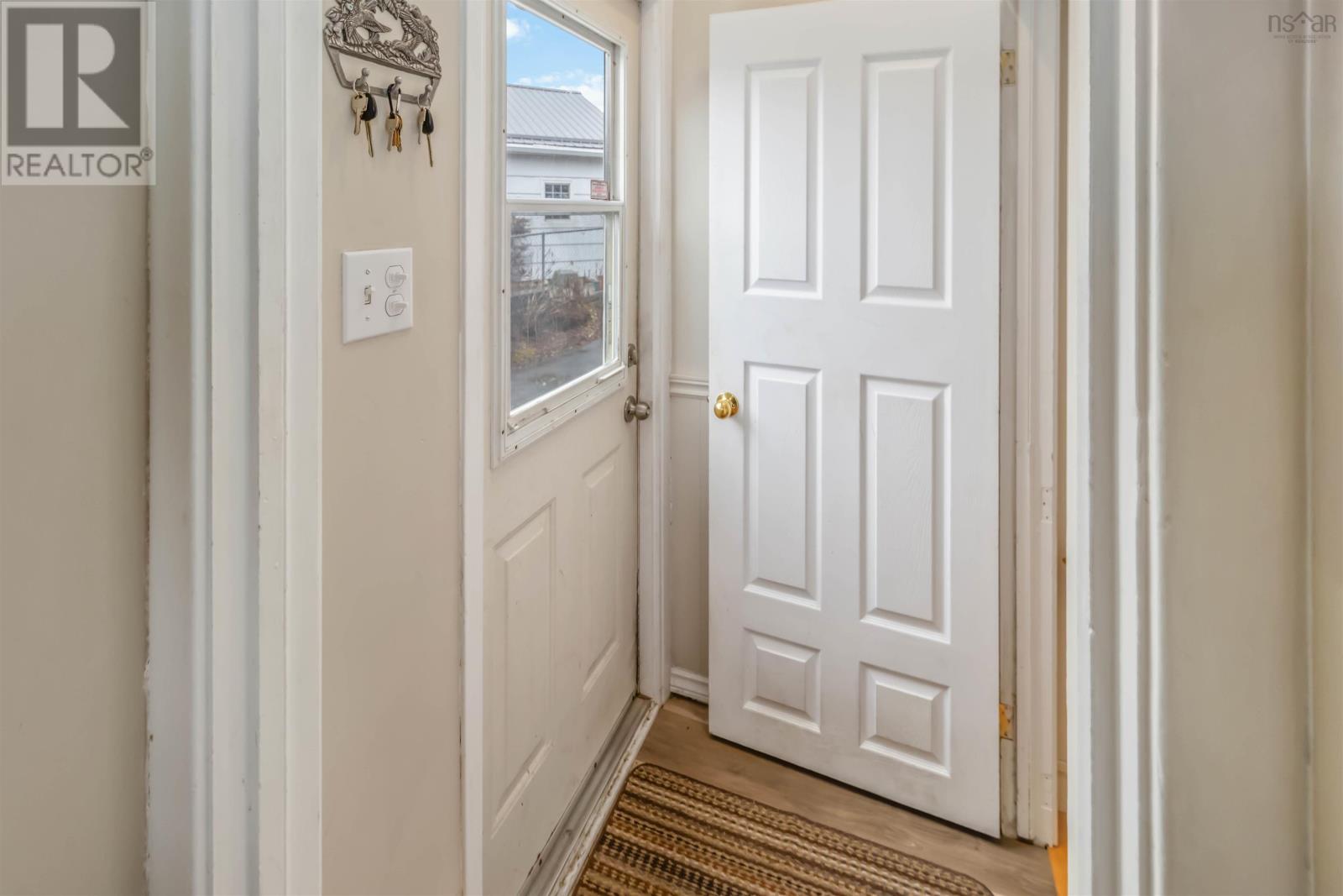 Property 18 of 50 of 83 Victoria Road