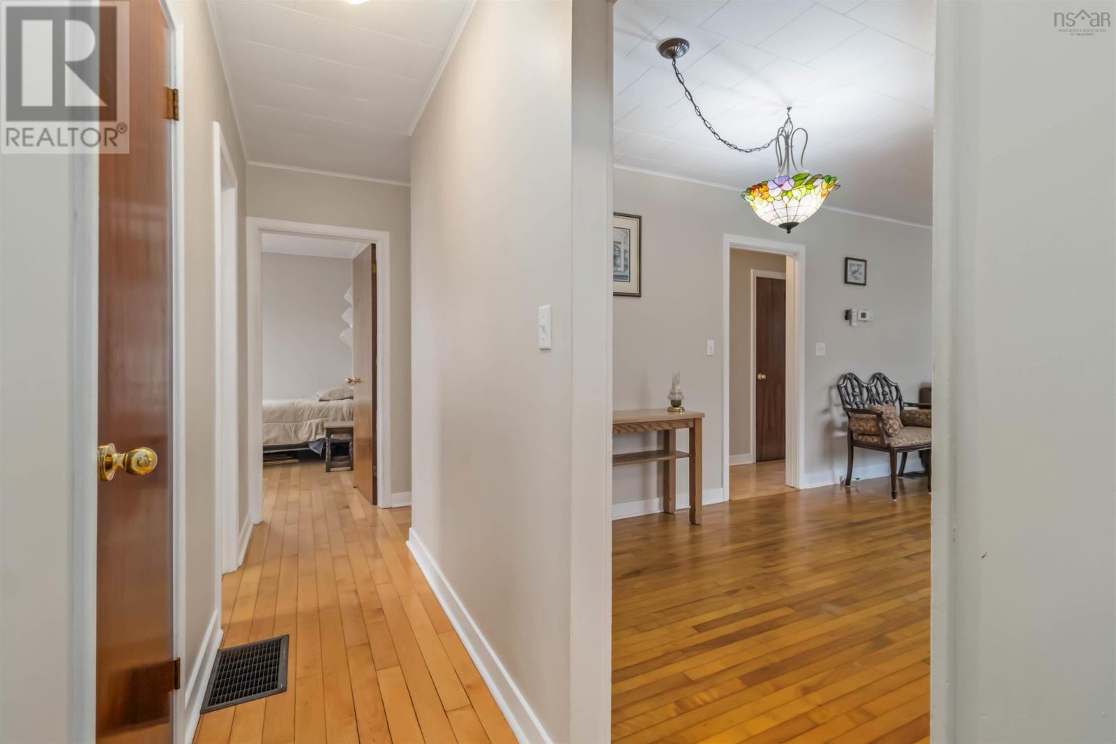 Property 22 of 50 of 83 Victoria Road