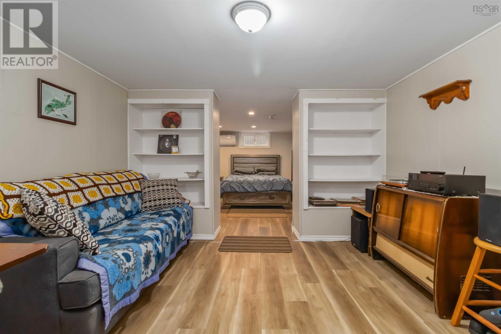 Property 33 of 50 of 83 Victoria Road