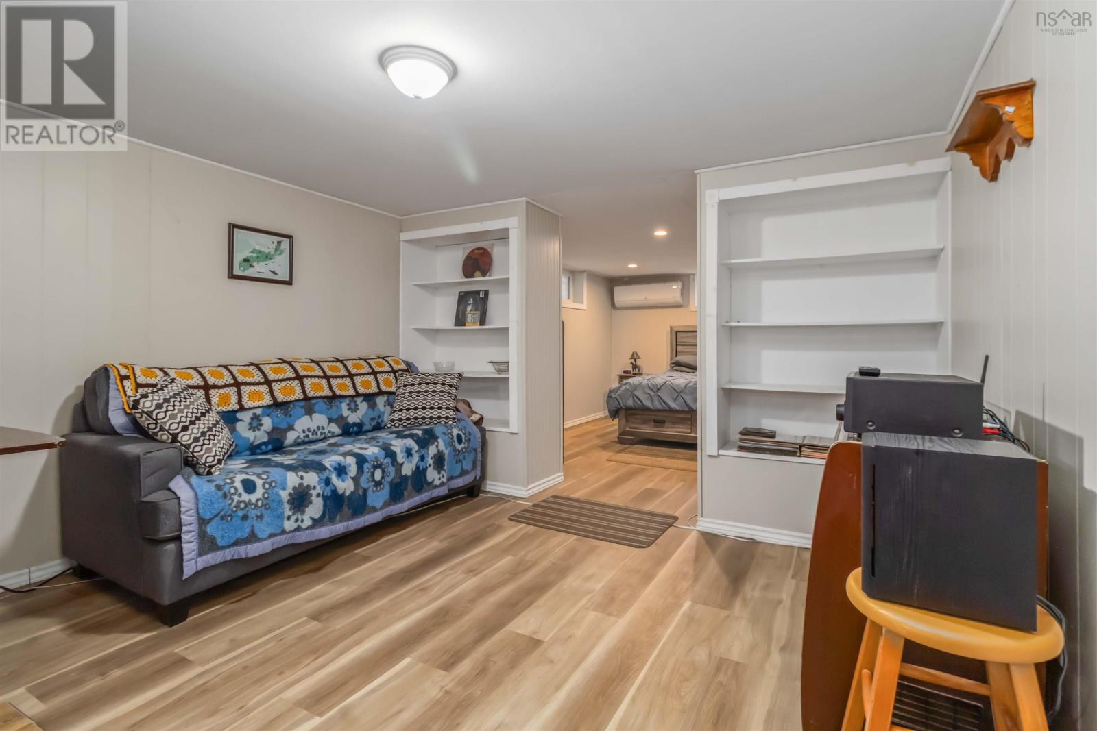 Property 36 of 50 of 83 Victoria Road