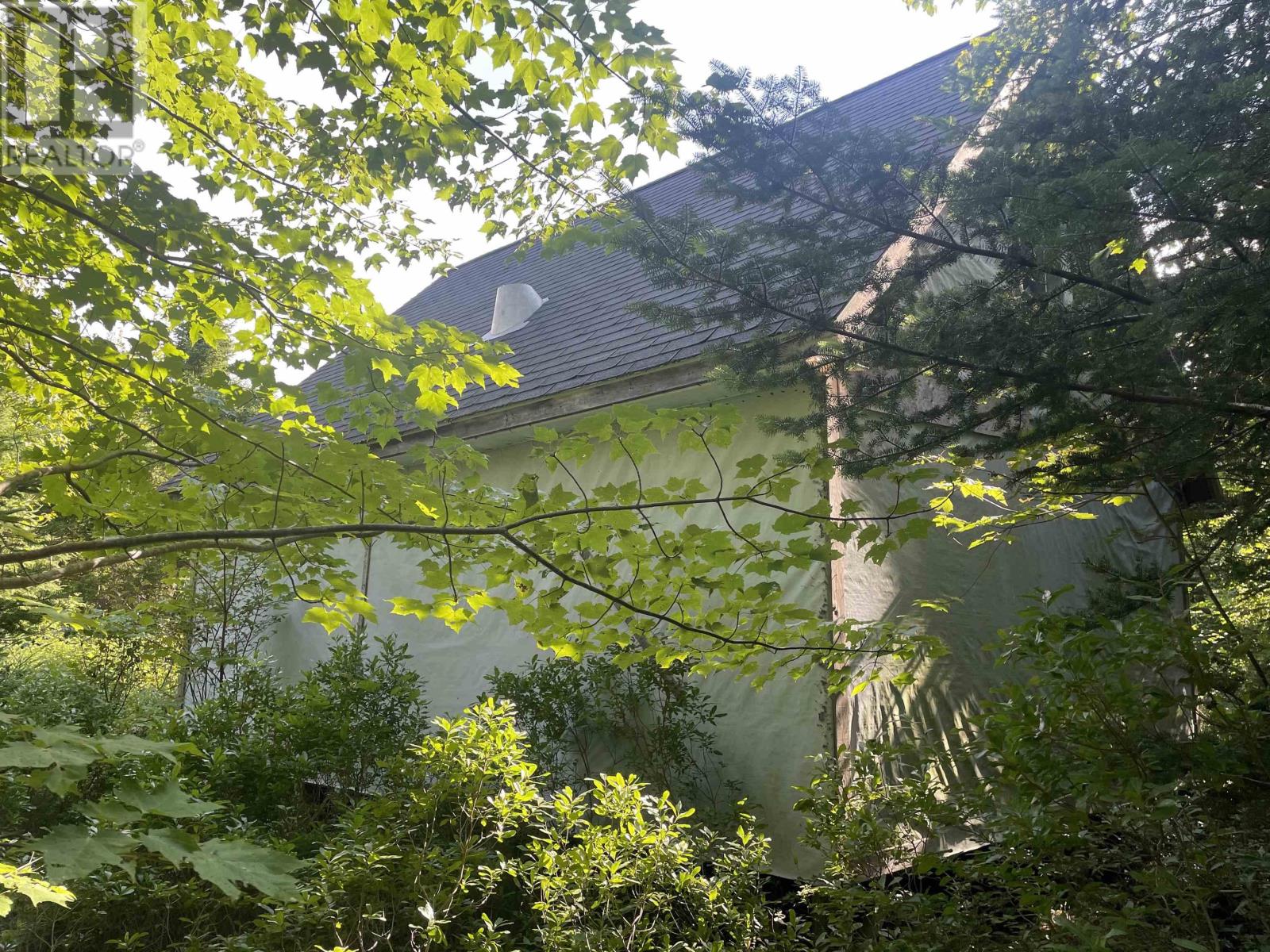 Property 14 of 20 of South Cove Road