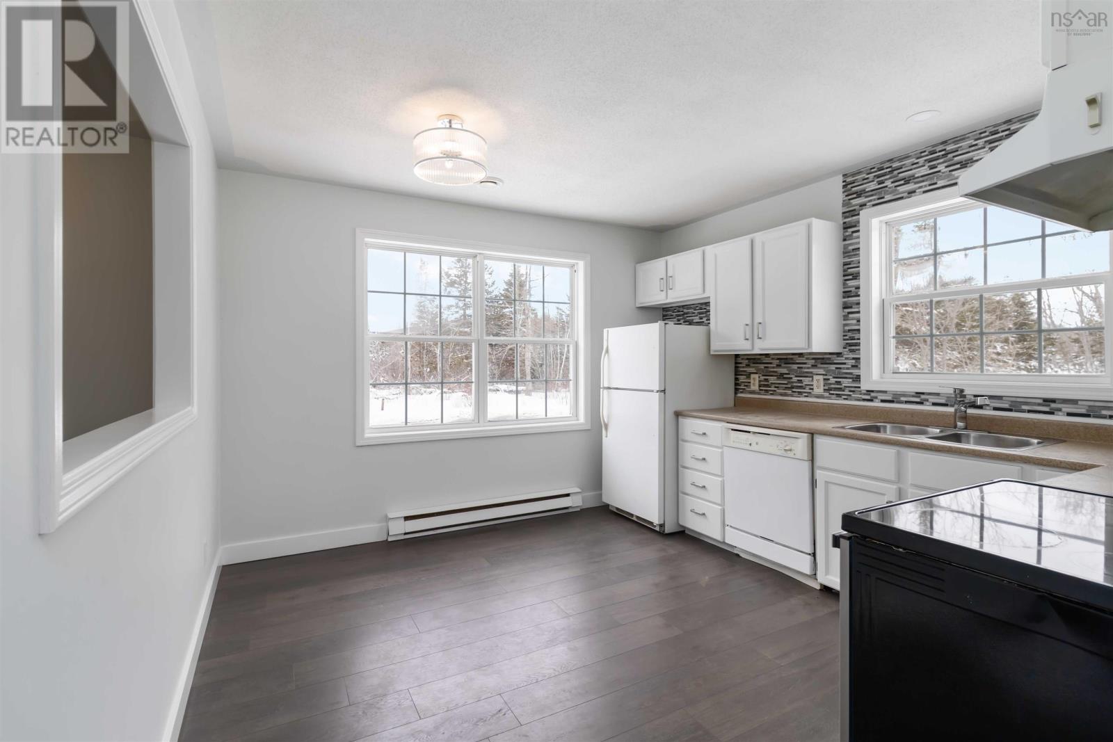 Property 8 of 48 of 6324 Highway 236