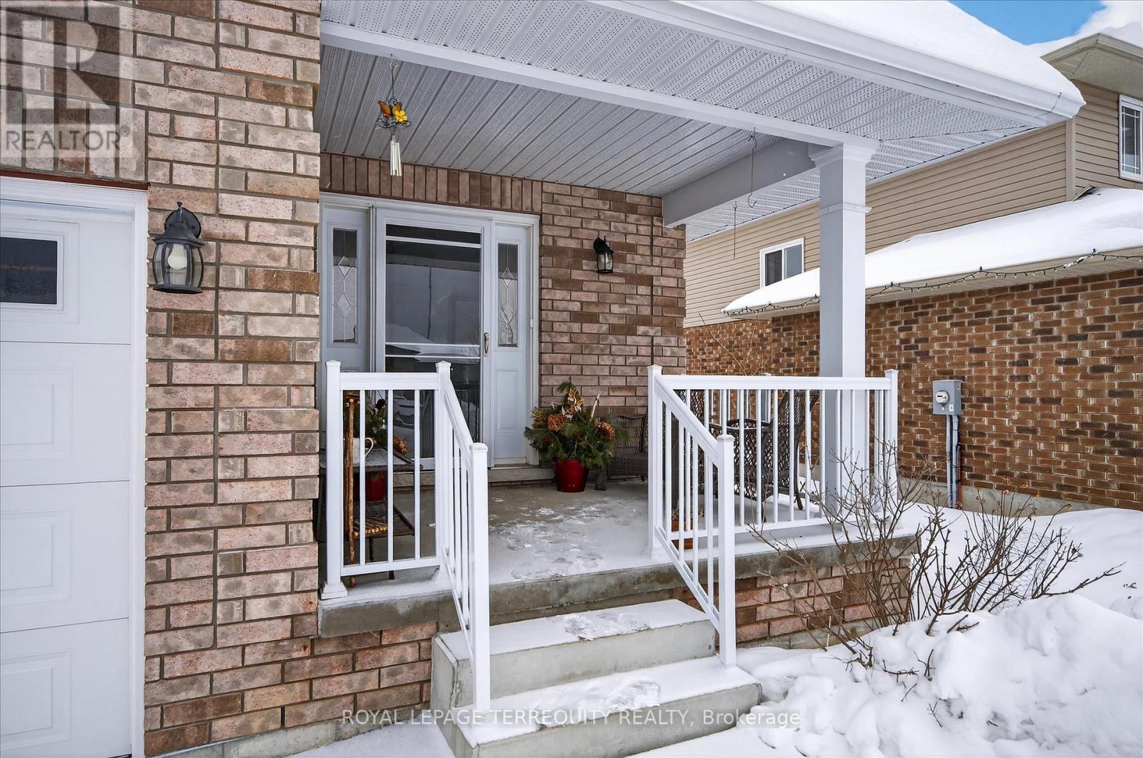 16 ETHAN LANE - Photo 4 of 47, Asphodel-Norwood, Ontario