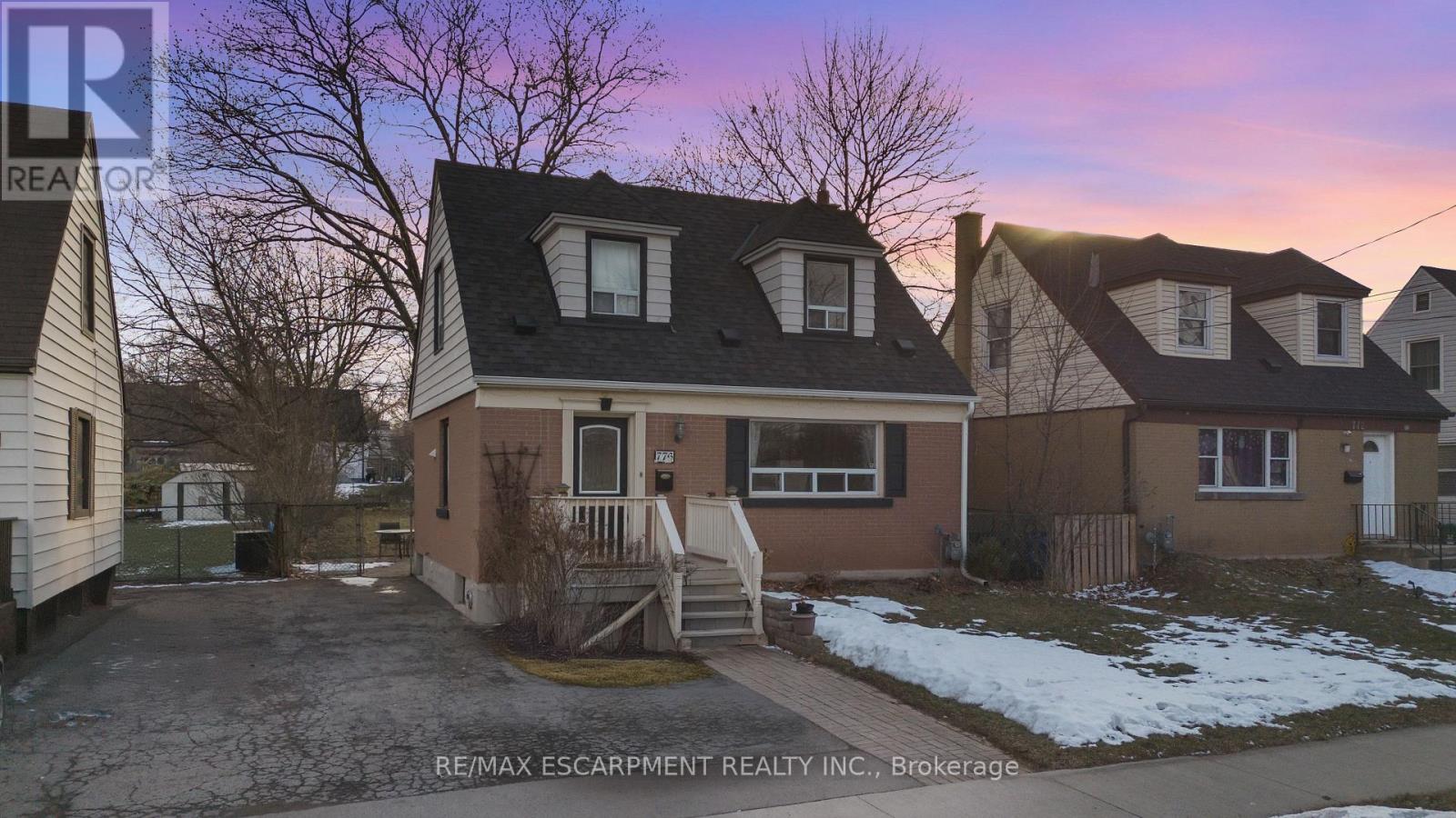 776 BRITANNIA AVENUE - Photo 3 of 49, Hamilton (McQuesten), Ontario