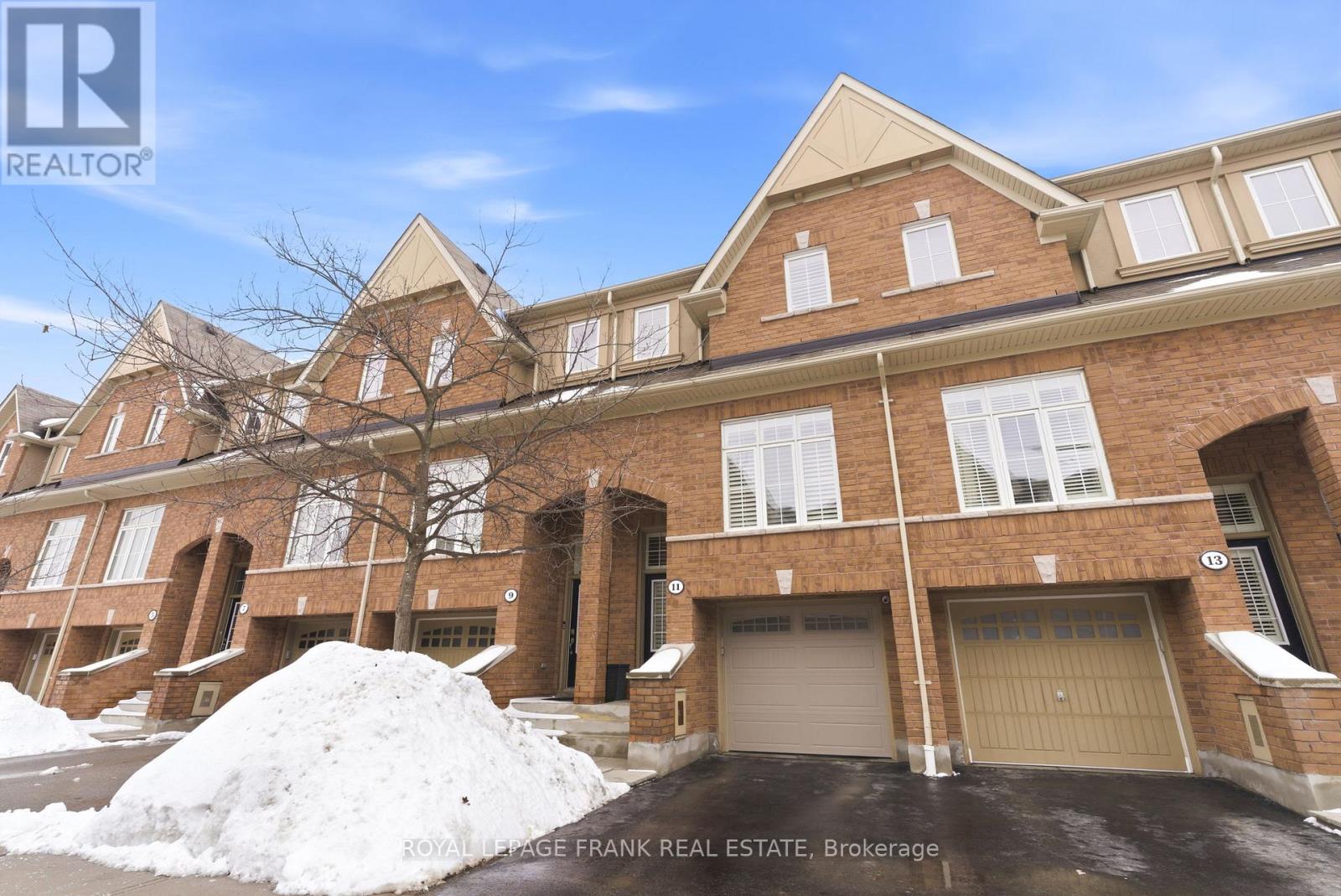 11 Burtonbury Lane 56