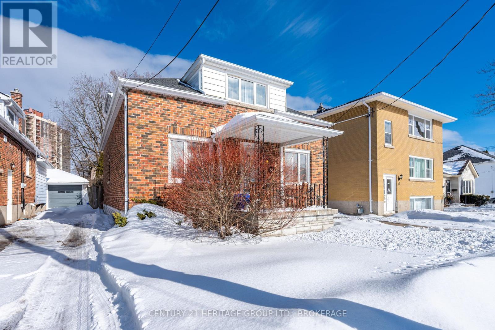 27 DUNLOP STREET - Photo 3 of 39, Kingston (Central City East), Ontario