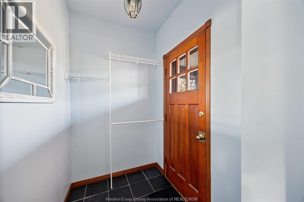 1483 LILLIAN - Photo 5 of 28, Windsor, Ontario