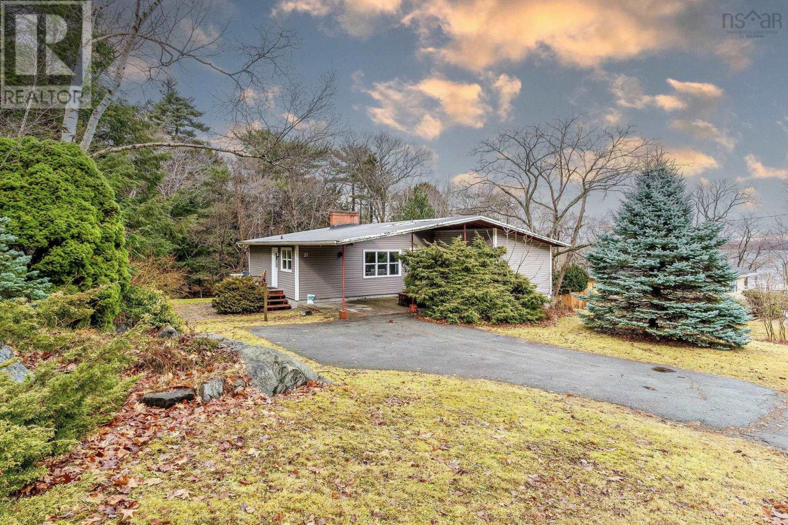 Property photo of 37 Sherbrooke Drive