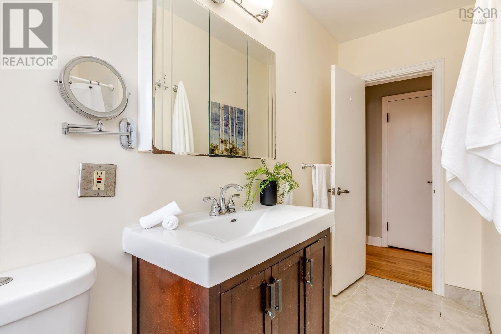 Property 19 of 41 of 37 Sherbrooke Drive