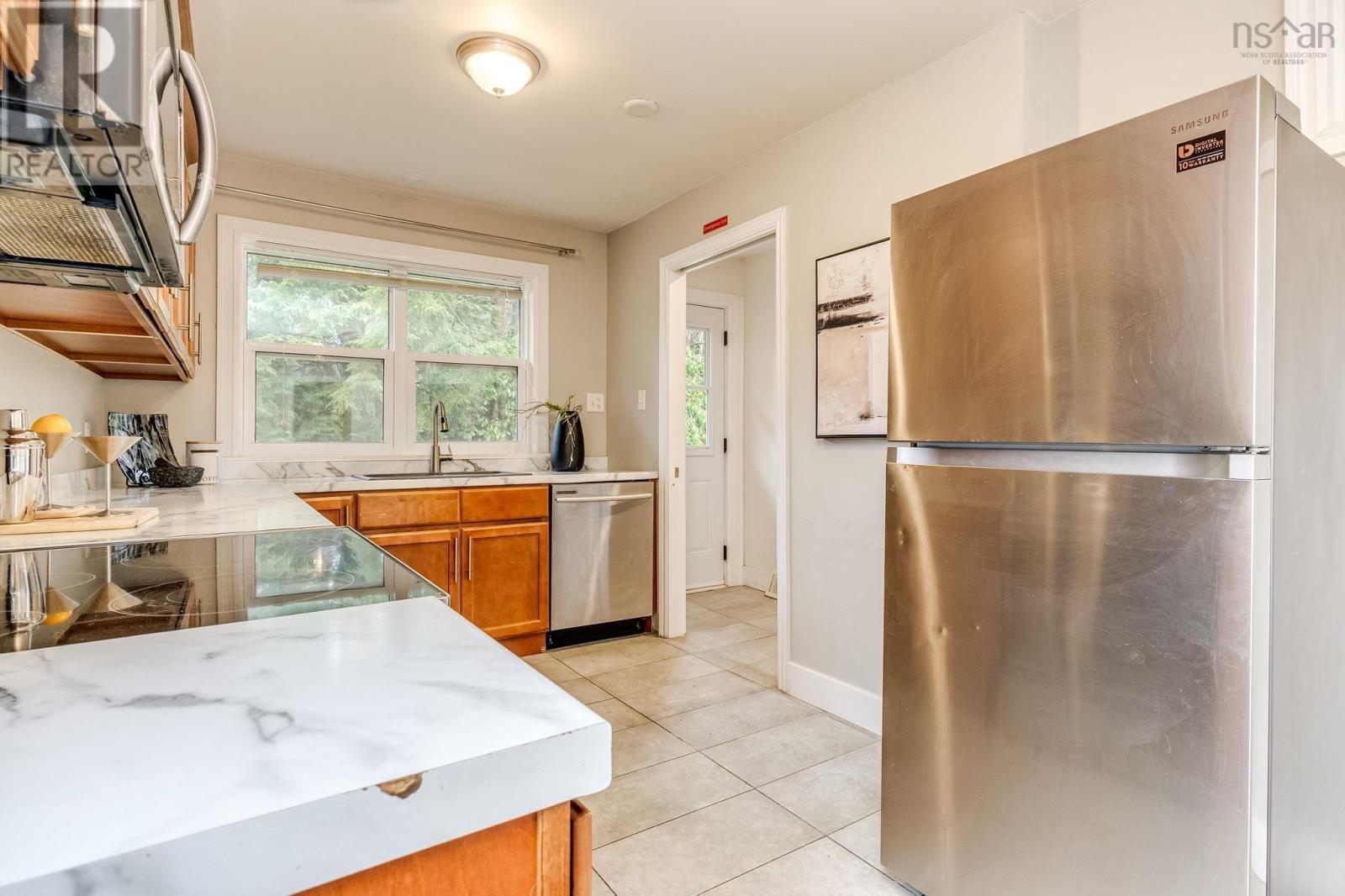 Property 17 of 41 of 37 Sherbrooke Drive