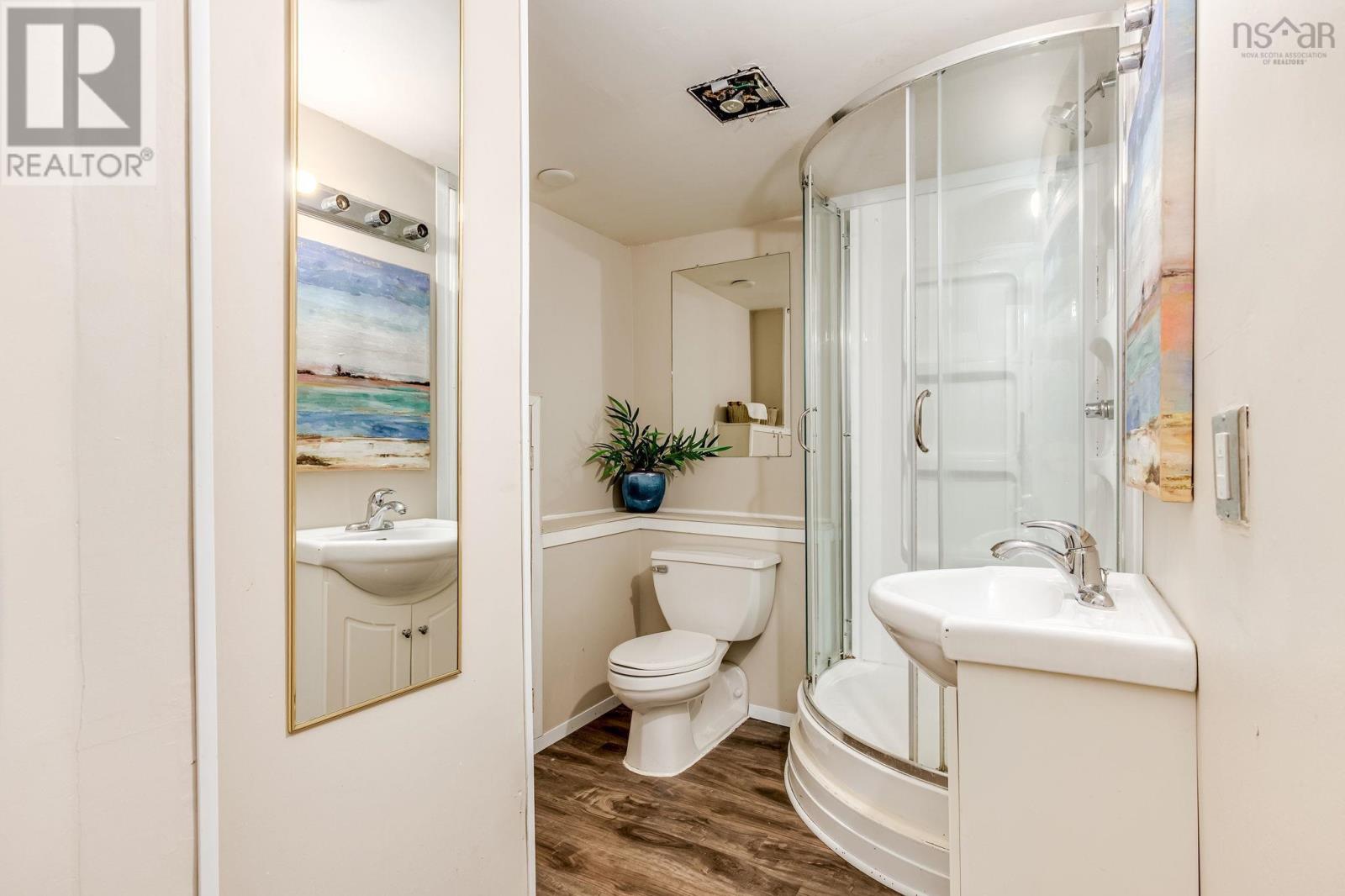 Property 33 of 41 of 37 Sherbrooke Drive