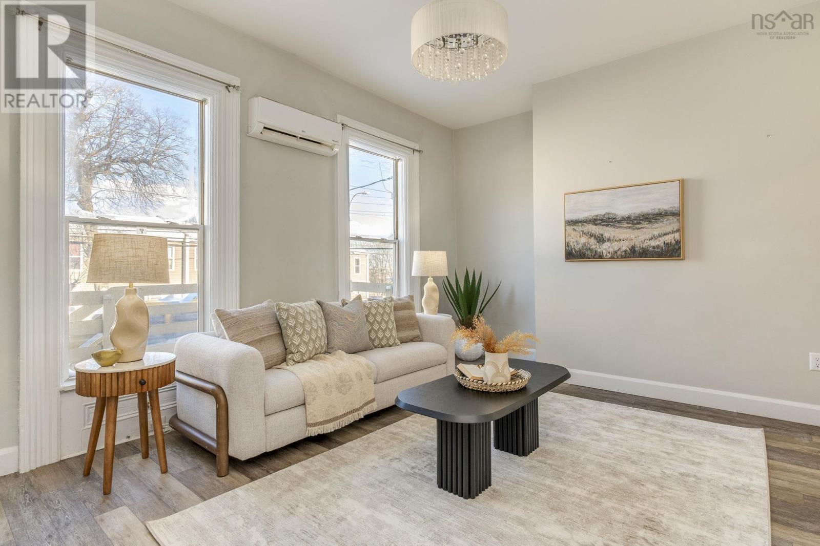 Property 6 of 52 of 2542 Gottingen Street