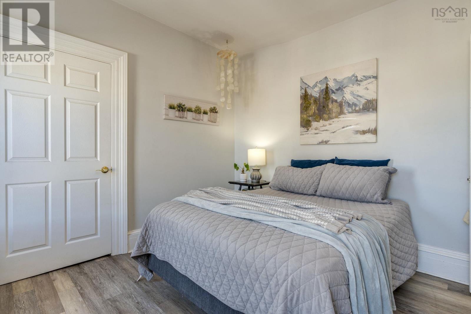 Property 27 of 52 of 2542 Gottingen Street