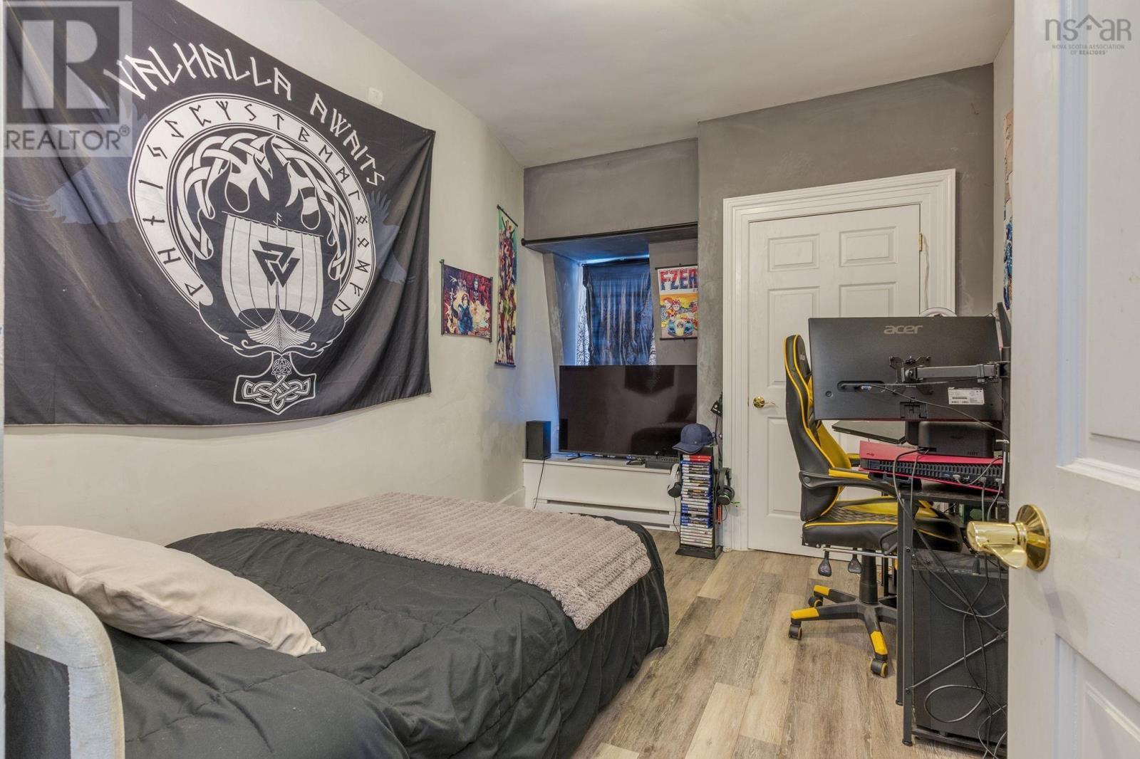 Property 28 of 52 of 2542 Gottingen Street