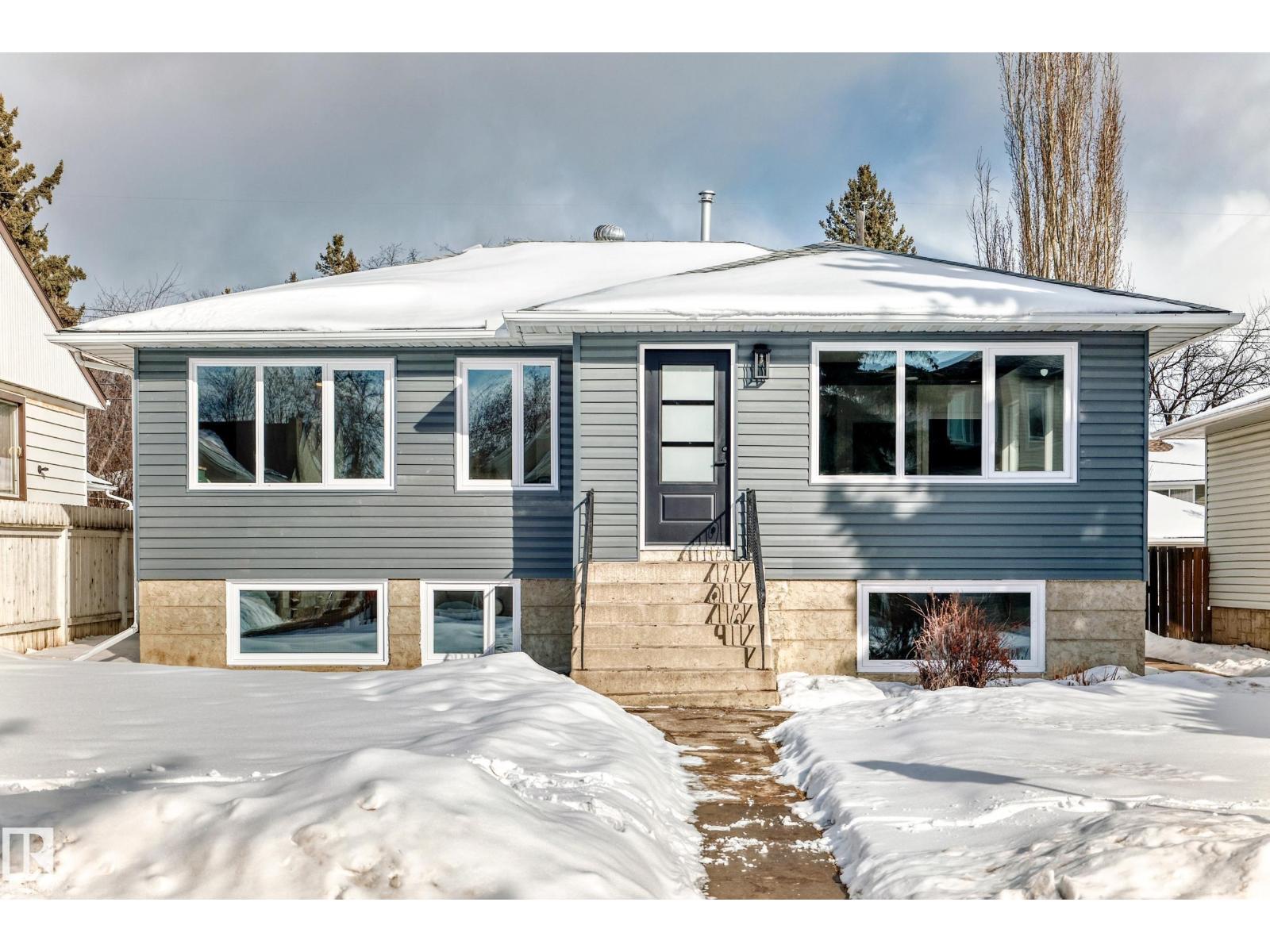 8712 89 AV NW - Main photo, Edmonton, Alberta