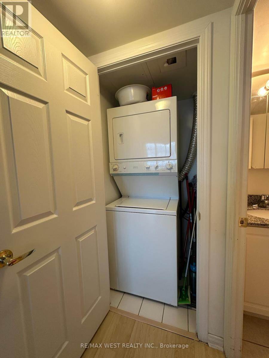 #909 4850 GLEN ERIN DRIVE - 10