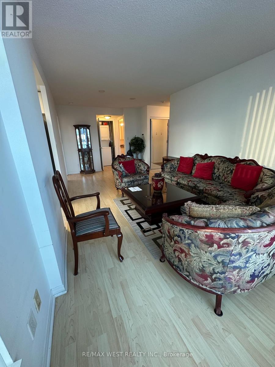 #909 4850 GLEN ERIN DRIVE - 12
